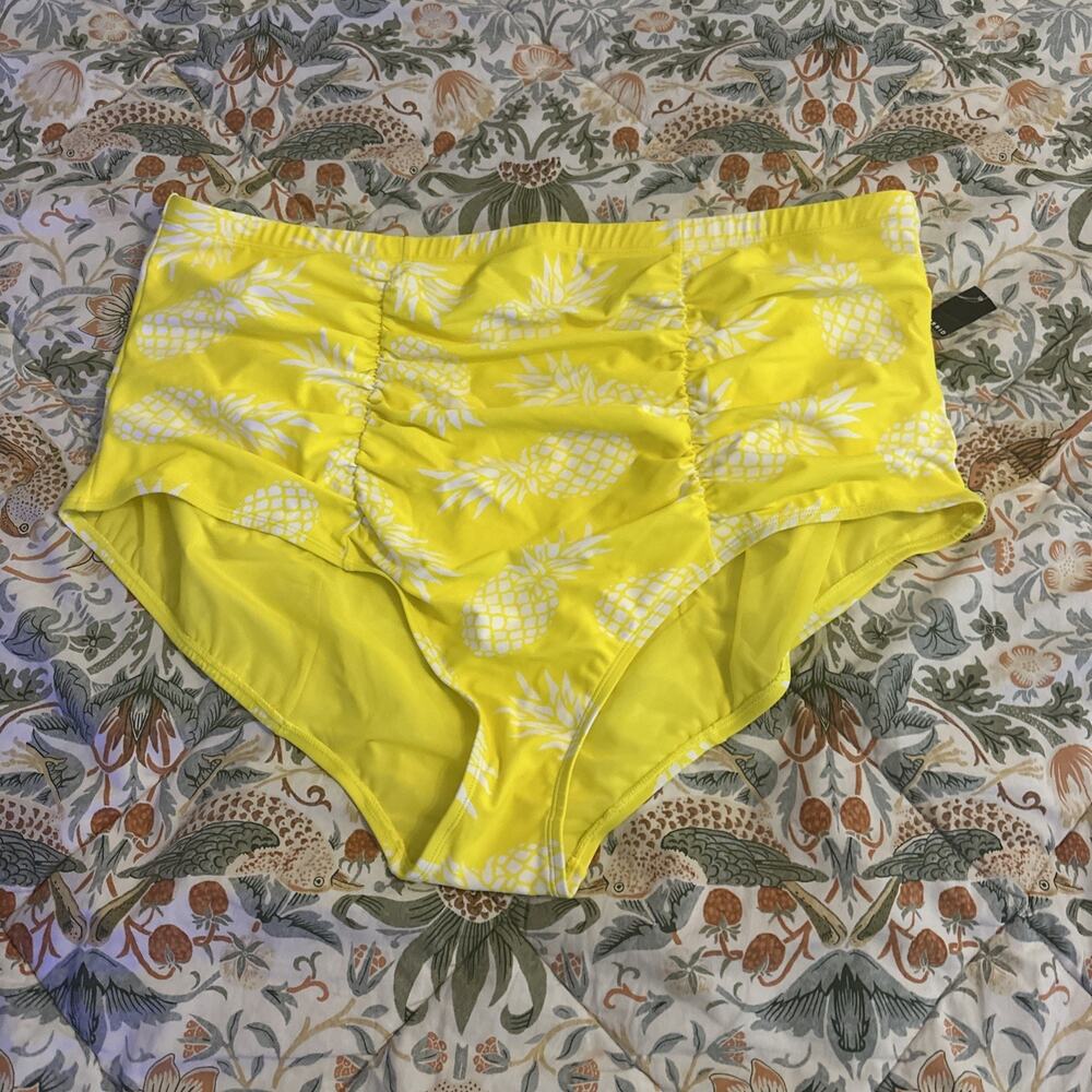 NEW Torrid 4 Women's Bathing Suit Bikini High Waisted Bottoms Graphic Pineapple